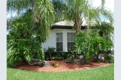 2444 Stonegate Dr, Wellington, FL 33414 - Photo 2