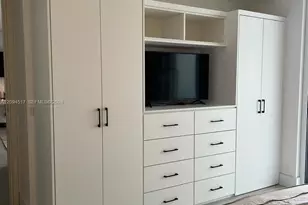 1300 Brickell Bay Dr, Miami, FL 33131 - Photo 8