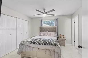 2934 NW 94th St, Miami, FL 33147 - Photo 10