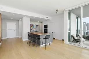 244 Biscayne Blvd, Miami, FL 33132 - Photo 8