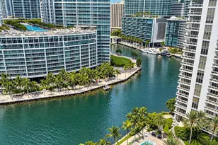 801 Brickell Key Blvd, Miami, FL 33131 - Photo 2