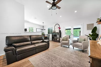 8574 SW 211th Ter, Cutler Bay, FL 33189 - Photo 6