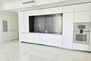 300 Biscayne Blvd Way, Miami, FL 33131 - Photo 4
