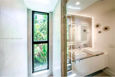 1930 Bay Dr #2, Miami Beach, FL 33141 - Photo 16