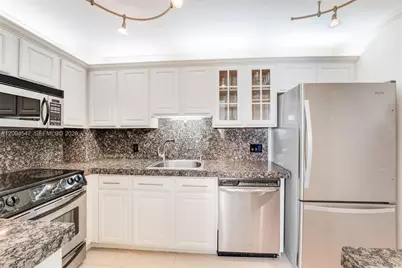 5 Island Ave #3C, Miami Beach, FL 33139 - Photo 10