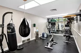520 Brickell Key Dr, Miami, FL 33131 - Photo 32