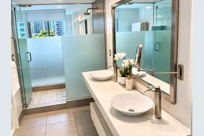 92 SW 3rd St #1603, Miami, FL 33130 - Photo 18