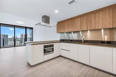 1000 Brickell Plaza #2304, Miami, FL 33131 - Photo 8