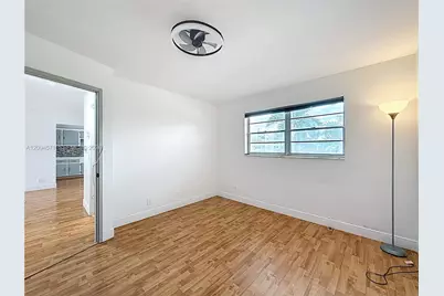 1000 NE 14th Ave #411, Hallandale Beach, FL 33009 - Photo 12