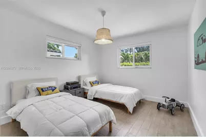 2471 NE 201st St, Miami, FL 33180 - Photo 28
