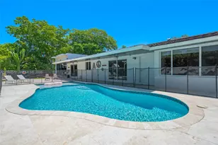 2471 NE 201st St, Miami, FL 33180 - Photo 64