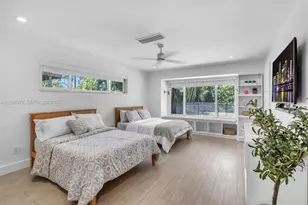 2471 NE 201st St, Miami, FL 33180 - Photo 22