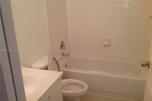 606 NW 208th Way, Pembroke Pines, FL 33029 - Photo 12