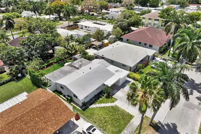 814 NE 4th St #814, Hallandale Beach, FL 33009 - Photo 46