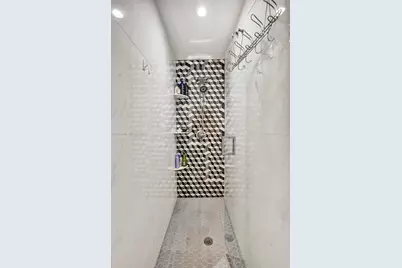 814 NE 4th St #814, Hallandale Beach, FL 33009 - Photo 36