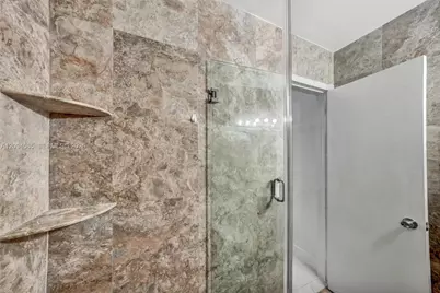 814 NE 4th St #814, Hallandale Beach, FL 33009 - Photo 24