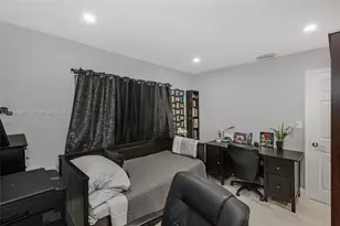 520 NW 46th St, Deerfield Beach, FL 33064 - Photo 32