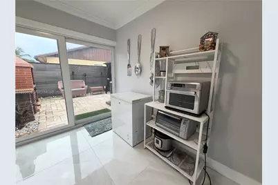 520 NW 46th St, Deerfield Beach, FL 33064 - Photo 12