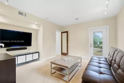 521 N Victoria Park Rd, Fort Lauderdale, FL 33301 - Photo 6