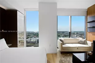 20 NE 11th St, Miami, FL 33132 - Photo 14
