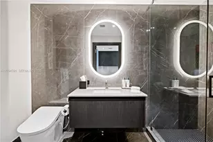 20 NE 11th St, Miami, FL 33132 - Photo 16
