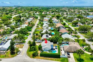 654 Bunting Dr, Delray Beach, FL 33444 - Photo 2
