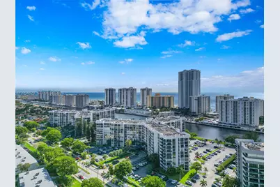 800 Parkview Dr #1006, Hallandale Beach, FL 33009 - Photo 6