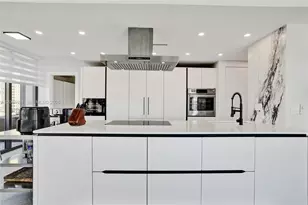 520 Brickell Key Dr, Miami, FL 33131 - Photo 4