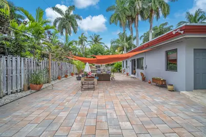 7701 Center Bay Dr, North Bay Village, FL 33141 - Photo 54