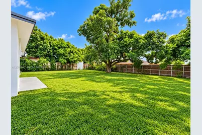 3510 NW 82nd St, Miami, FL 33147 - Photo 34