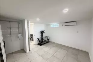 12435 SW 42nd St, Miami, FL 33175 - Photo 6