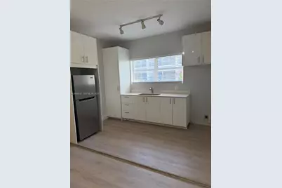 576 NE 63rd St #3, Miami, FL 33138 - Photo 2
