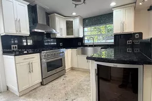3889 NW 5th St, Miami, FL 33126 - Photo 4