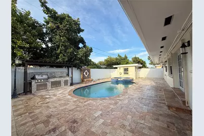 3889 NW 5th St, Miami, FL 33126 - Photo 20