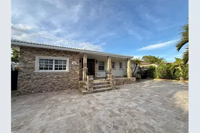 3889 NW 5th St, Miami, FL 33126 - Photo 1