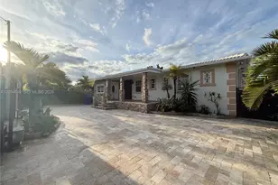 3889 NW 5th St, Miami, FL 33126 - Photo 2