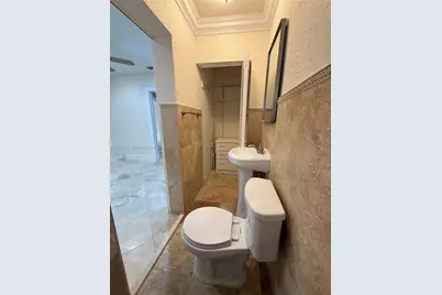 3889 NW 5th St, Miami, FL 33126 - Photo 8