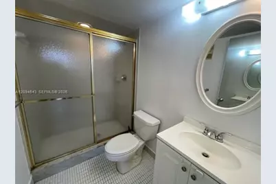 470 Executive Center Dr #2E, West Palm Beach, FL 33401 - Photo 8