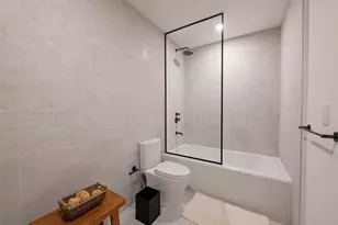 2200 Brickell Ave, Miami, FL 33129 - Photo 18