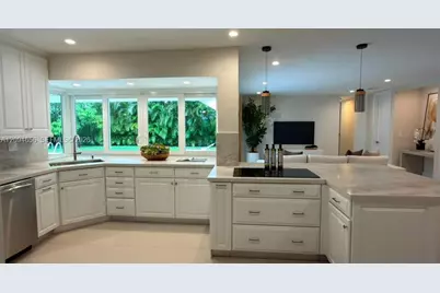 7521 SW 175th St, Palmetto Bay, FL 33157 - Photo 16