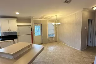 21631 NW 8th Ct, Pembroke Pines, FL 33029 - Photo 14