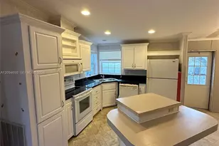 21631 NW 8th Ct, Pembroke Pines, FL 33029 - Photo 44