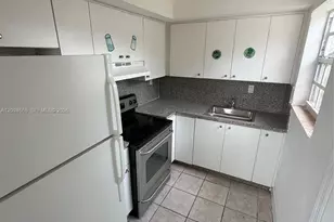 520 W 22nd St, Hialeah, FL 33010 - Photo 6