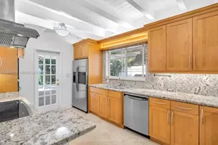 1232 NE 88th St, Miami, FL 33138 - Photo 4