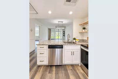 9440 Poinciana Pl #106, Davie, FL 33324 - Photo 2