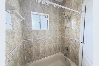7540 W 20th Ave #201, Hialeah, FL 33016 - Photo 8