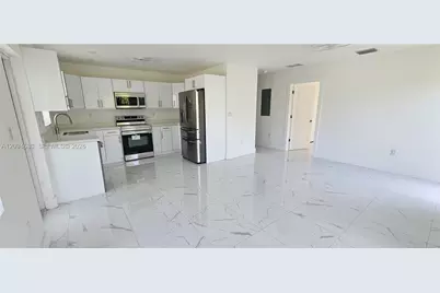 231 & 233 NW 3rd Ave #231 & 2333, Florida City, FL 33034 - Photo 2
