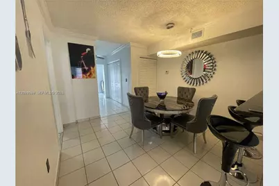961 W 37th Ter #30, Hialeah, FL 33012 - Photo 6