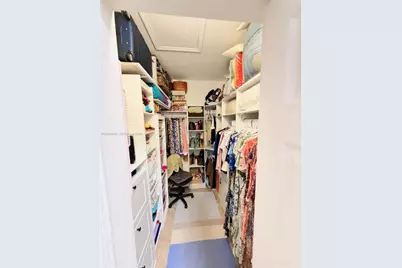 9947 NW 10th Ter, Miami, FL 33172 - Photo 16