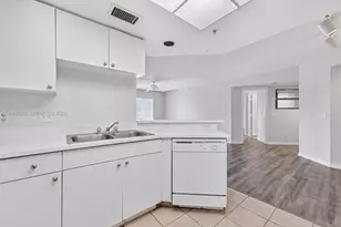 2005 SE 10th Ave, Fort Lauderdale, FL 33316 - Photo 8